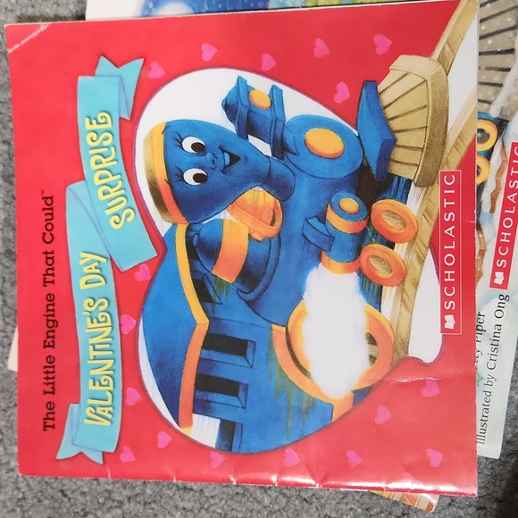 The Little engine that could 3 scholastic books - Picture 4 of 4